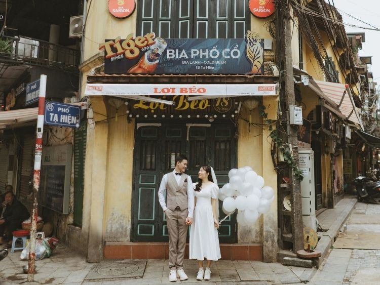 Chụp ảnh cưới Hàn Quốc ngoài trời