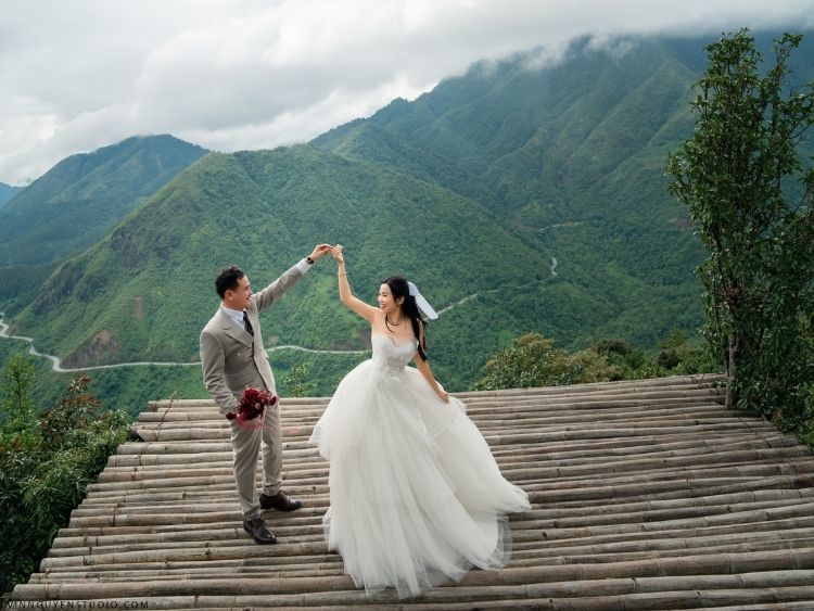 Chụp ảnh cưới Hàn Quốc ngoài trời