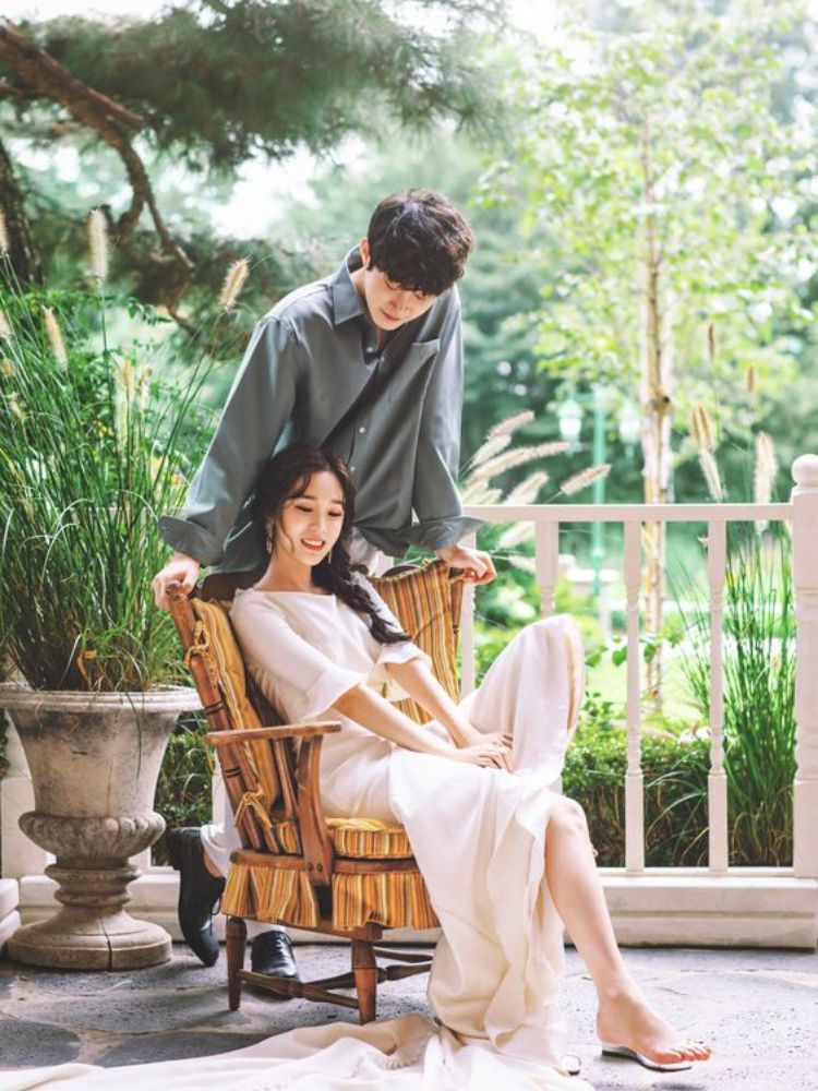 Chụp ảnh cưới Hàn Quốc ngoài trời 