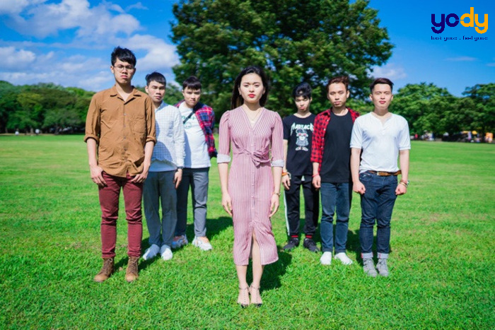 chụp ảnh đồng cỏ xanh
