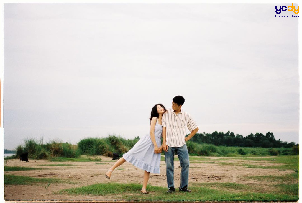 chụp ảnh đồng cỏ xanh
