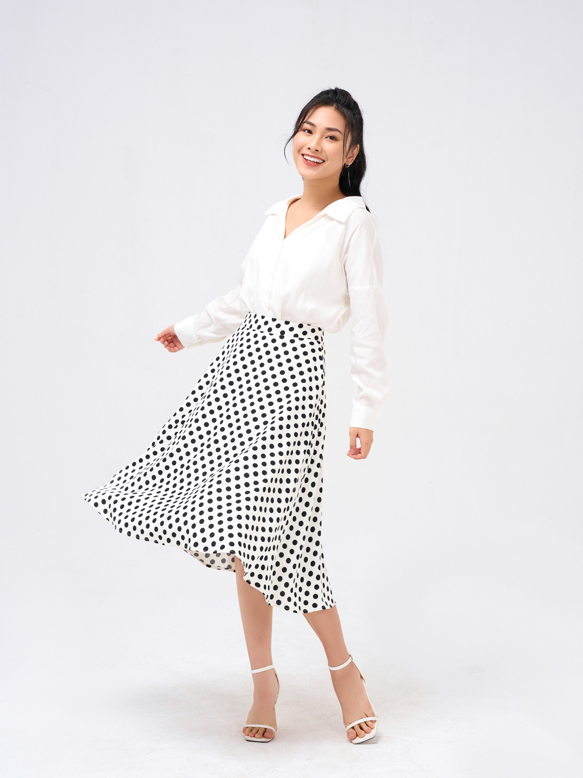 Đầm xòe chấm bi dáng dài tay cánh dơi KK109-04 | Thời trang công sở K&K  Fashion