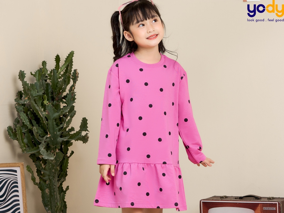 Bí kíp lựa chọn đầm dự tiệc cho bé gái 10 tuổi vừa dễ thương, cá tính