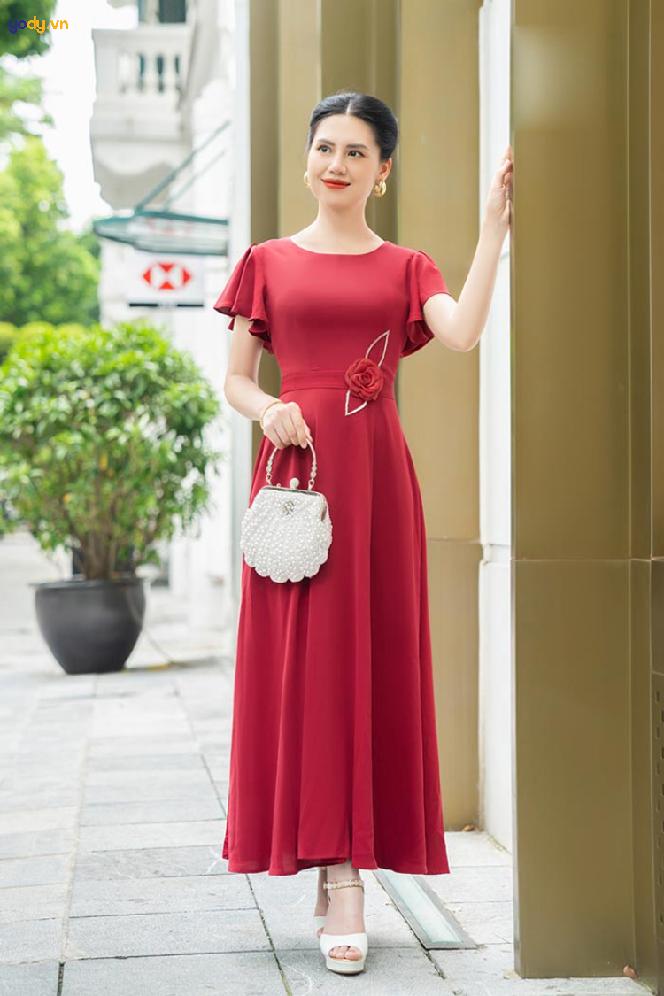 Đầm trung niên dáng suông