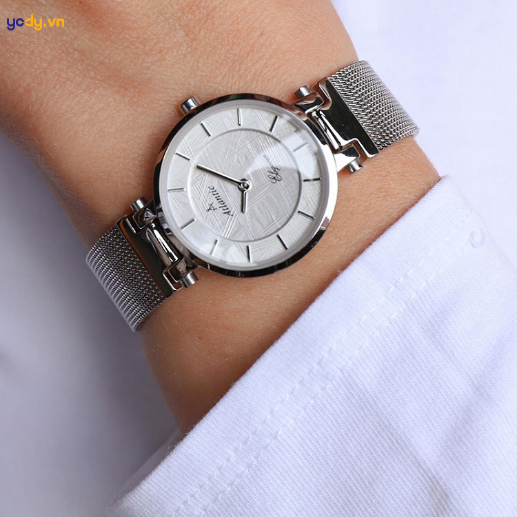 đeo đồng hồ đúng cách