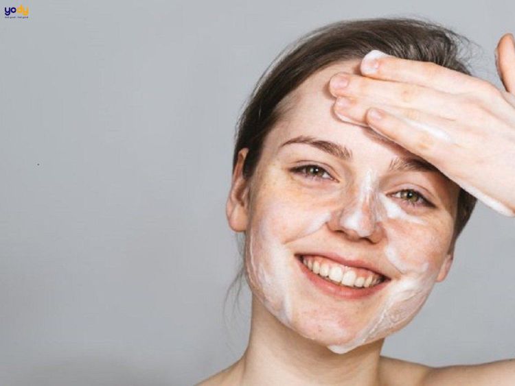 Sữa rửa mặt Avene Soapless Foaming Gel