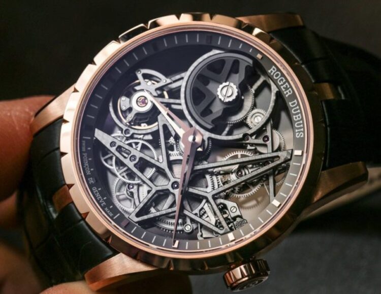 TOP 7 đồng hồ cơ lộ máy đẹp, giá rẻ dưới 7 triệu đồng Top 7 Đồng Hồ Cơ Lộ Máy Đẹp, Giá Rẻ Dưới 7 Triệu Đồng