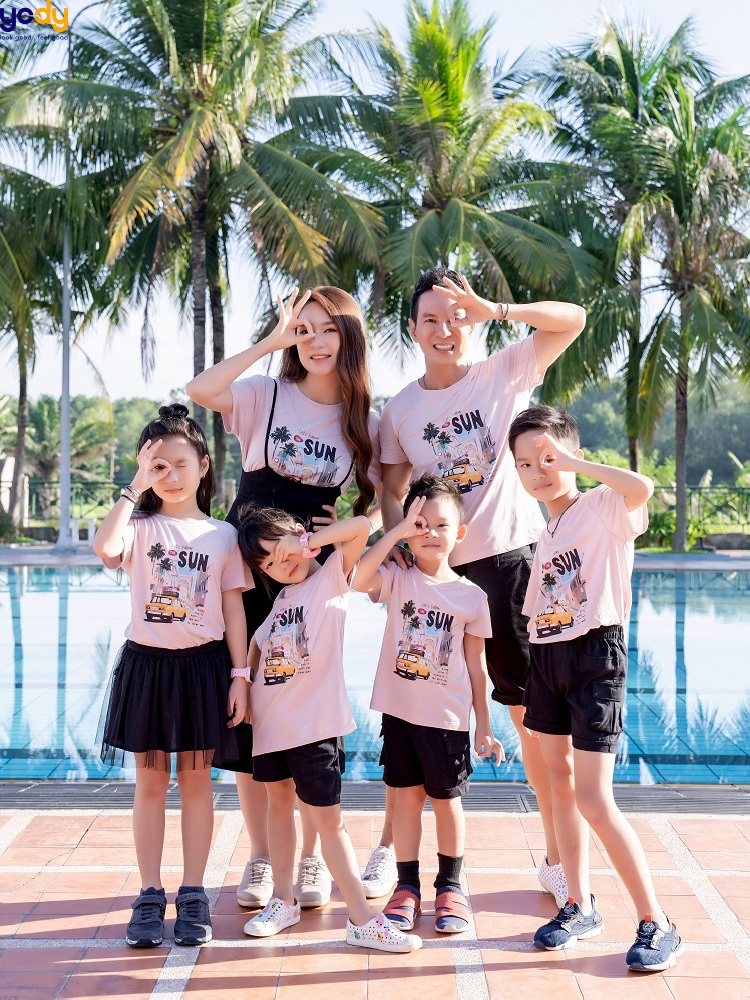 1000+ Mẫu Áo Đồng Phục Đi Biển Sành Điệu Nổi Bần Bật Hè Này