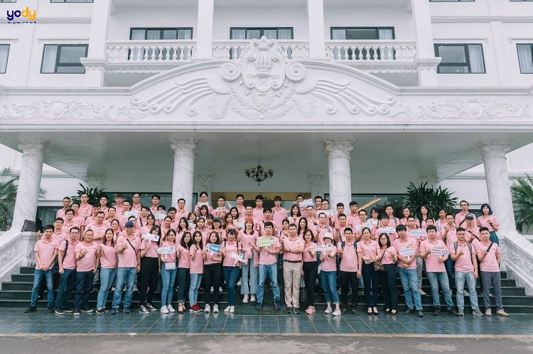 Chọn đồng phục họp lớp mang nhiều ý nghĩa