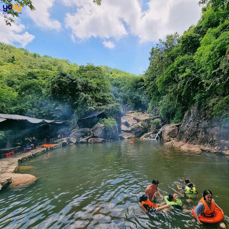 Núi Dinh Vũng Tàu - Khu du lịch gần Sài Gòn đi về trong ngày