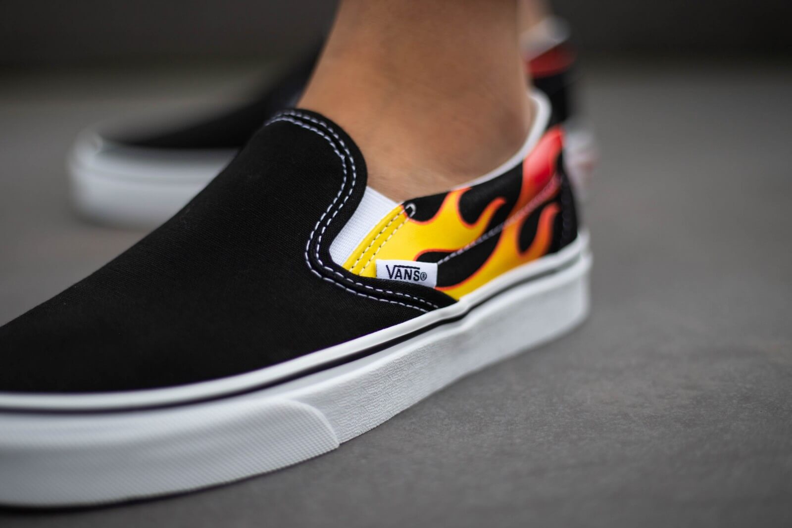 giày slip on
