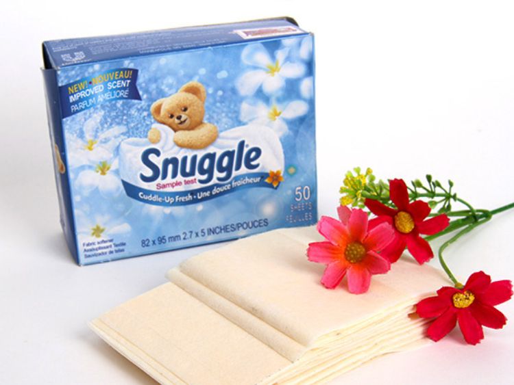 Giấy thơm quần áo Snuggle