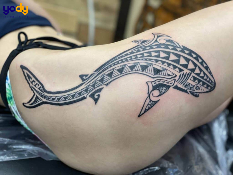 Tattoo cá mập phong cách tribal cá tính