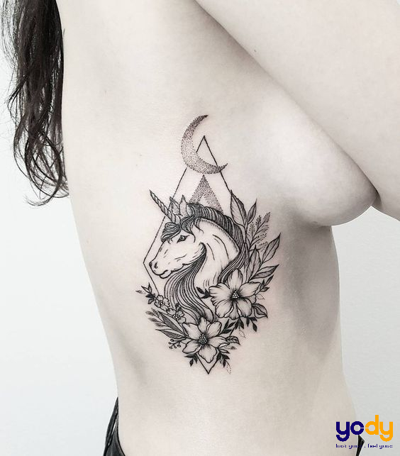 Hình xăm con ngựa nghệ thuật