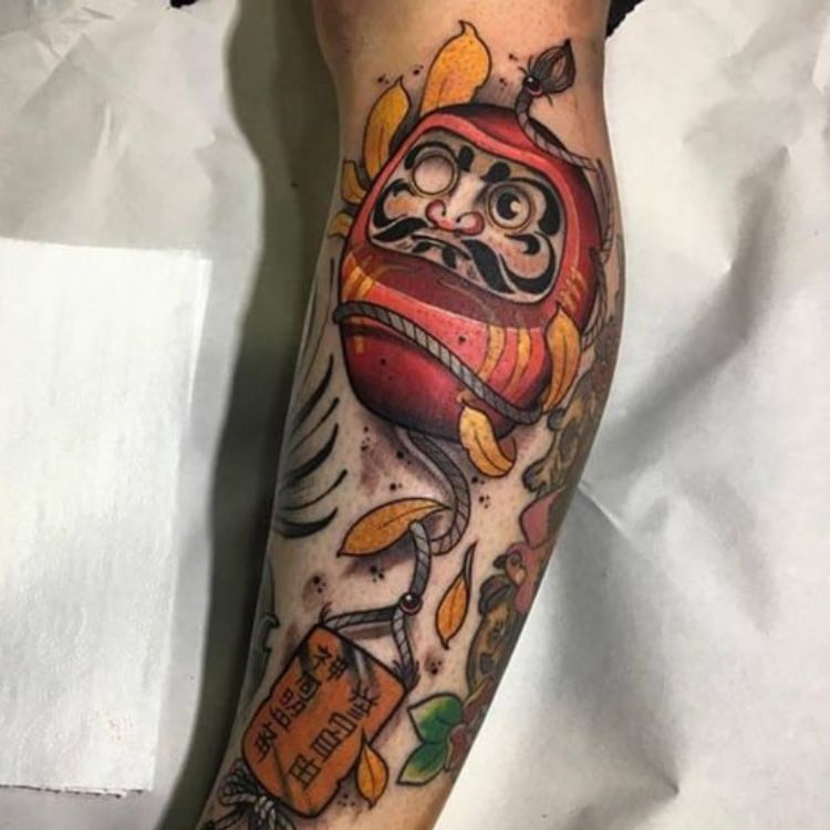 Hình xăm Daruma cầu tài lộc