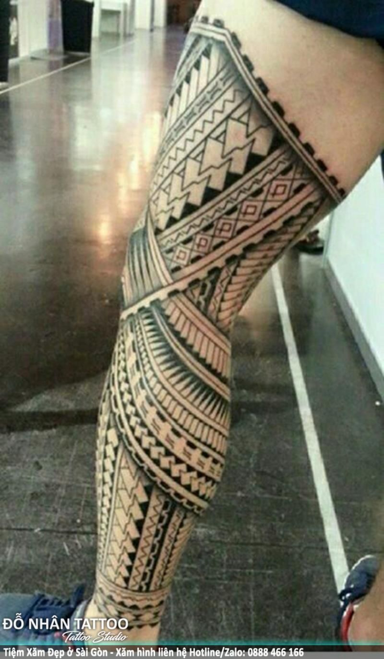 Tattoo Maori full chân cá tính