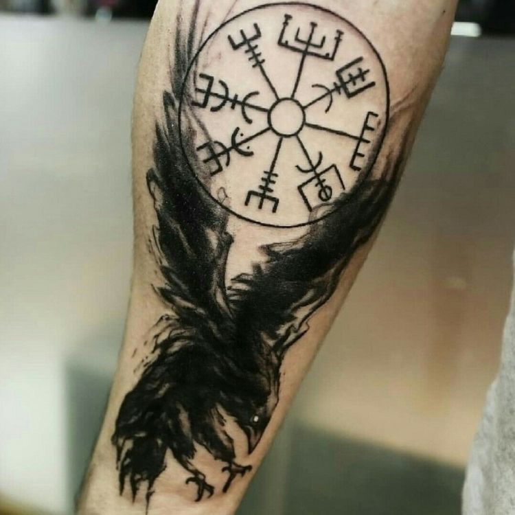 hình xăm la bàn vegvisir 