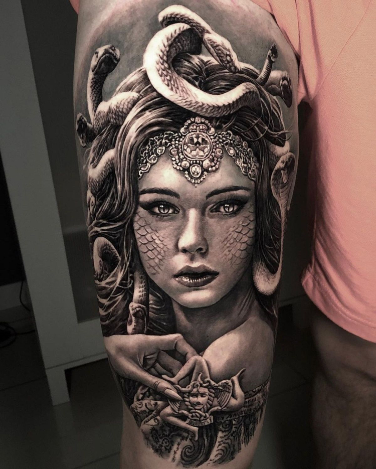 Tattoo nữ thần Medusa xinh đẹp, cuốn hút