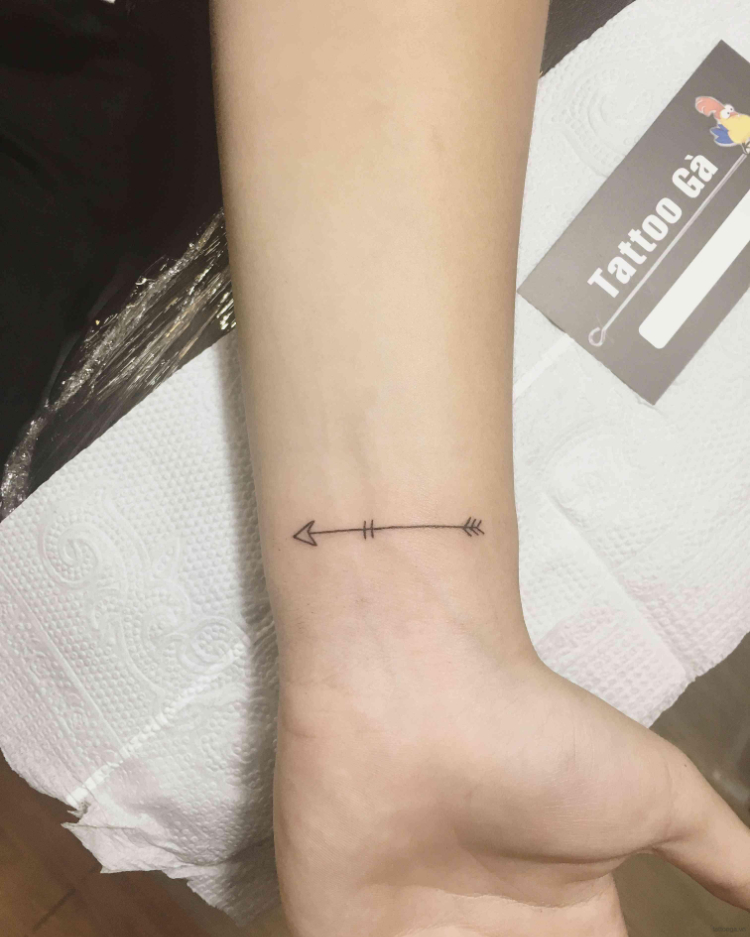 20 Hình xăm mũi tên đẹp ý nghĩa ở cánh tay mini  Arrow tattoos meaning  photos 2019  YouTube