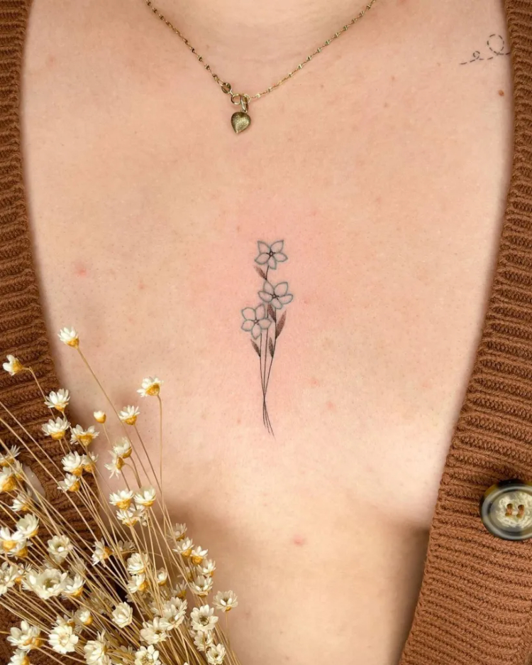 Tattoo hình bông hoa xinh