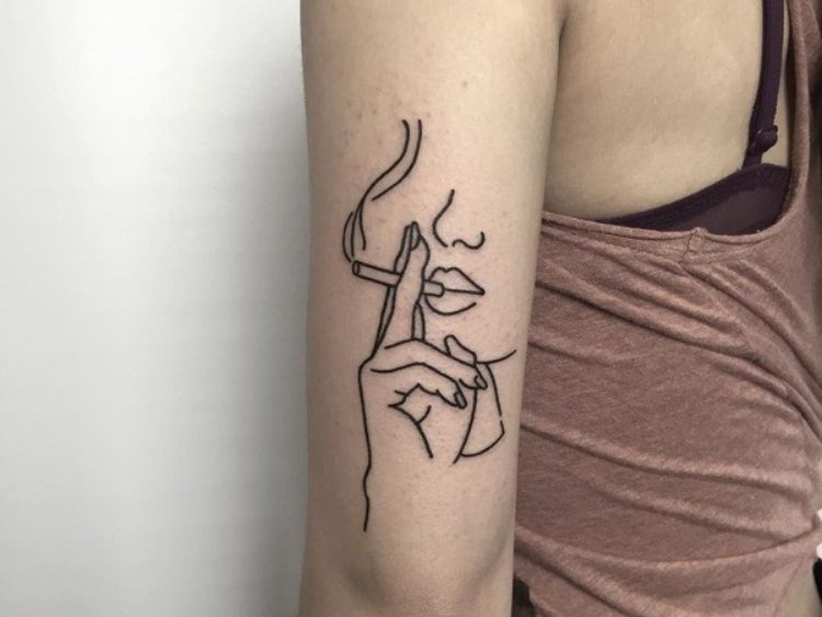 Xăm hình hút thuốc