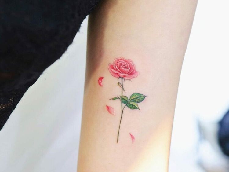 Hình xăm hoa đẹp nữ