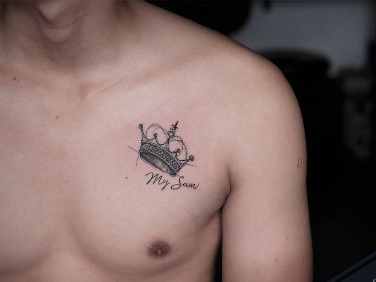 Hình xăm vương miện nhỏ