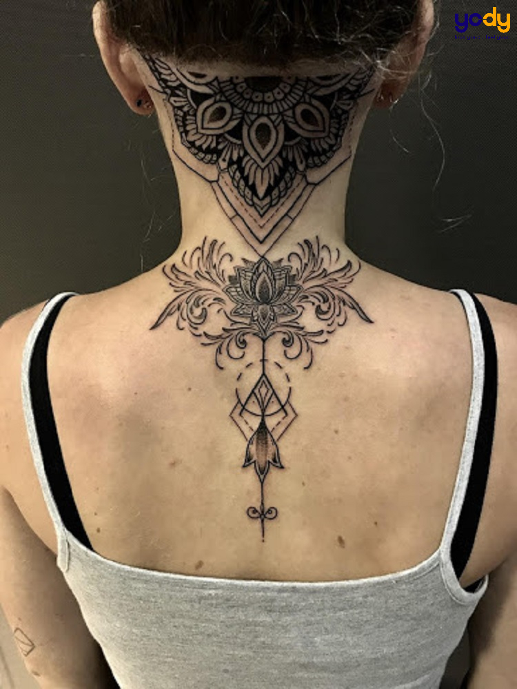 20 Hình xăm cho nữ ở cổ sau gáy đẹp nhất  Tattoo Gà