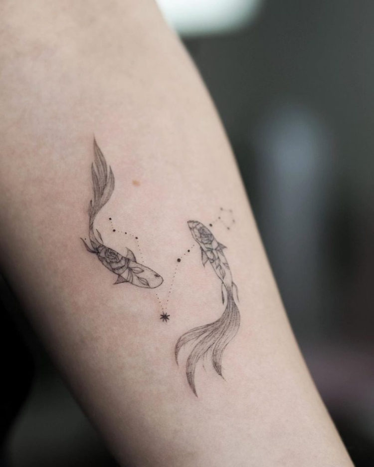 Mẫu tattoo Song Ngư ở tay đơn giản, đẹp mắt