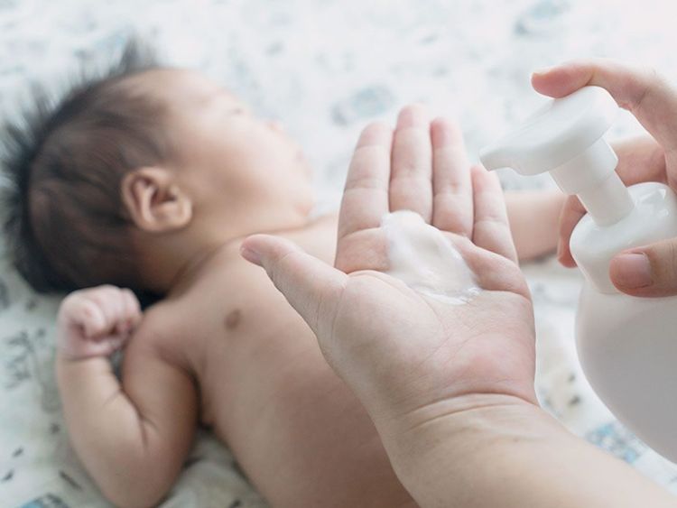 Một số lưu ý khi chọn kem dưỡng ẩm cho bé