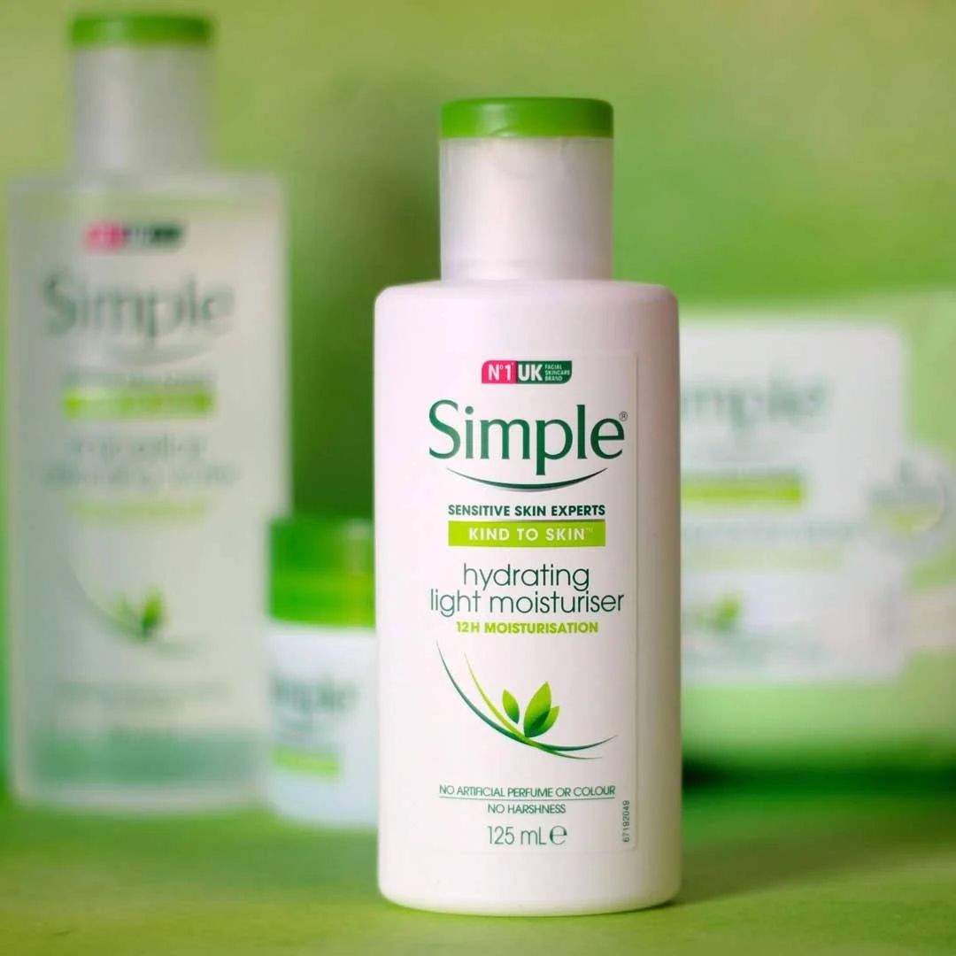 kem dưỡng ẩm simple
