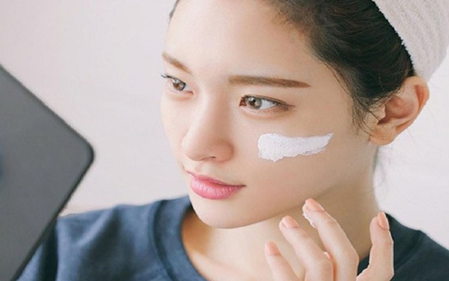 kem dưỡng ẩm simple