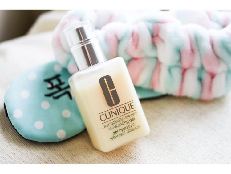 Kem dưỡng Dramatically Different™ Moisturizing Gel