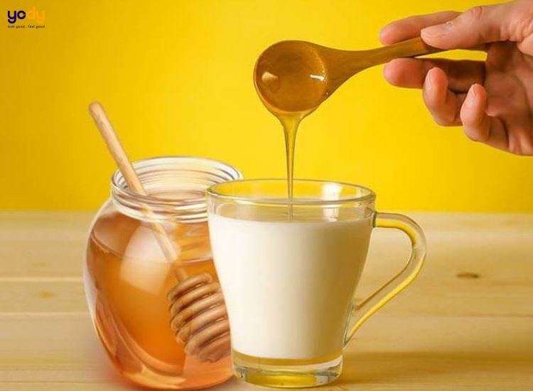 Mật ong + sữa tươi không đường 