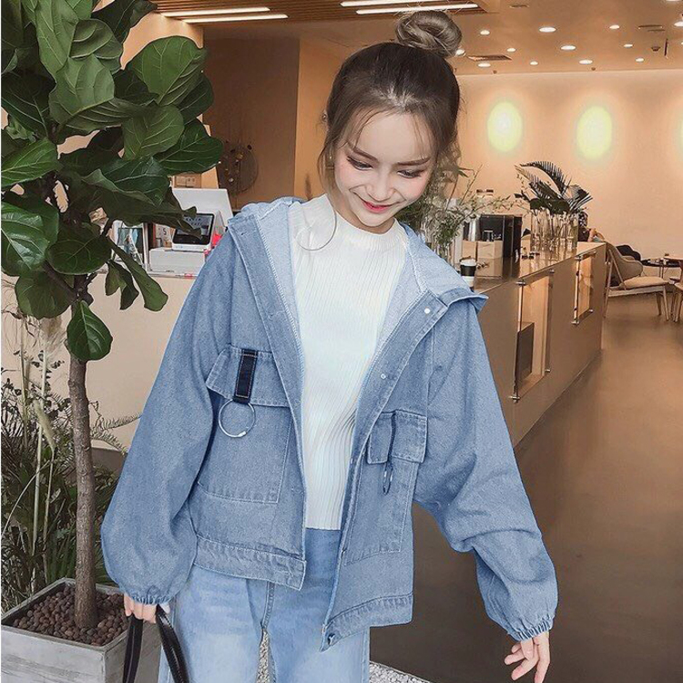 mẫu áo khoác jean nữ có mũ