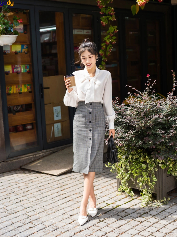 mẫu chân váy xẻ tà đẹp