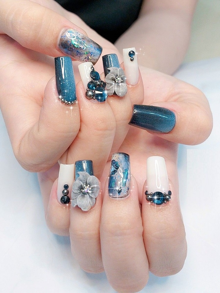 mẫu nail đính đá đơn giản mà đẹp