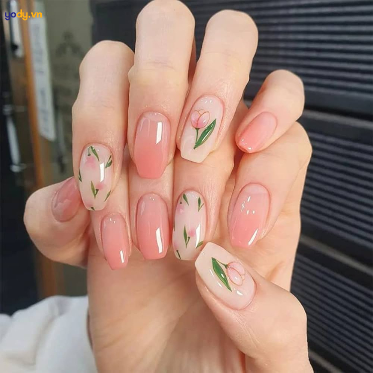 Vẽ móng tay chuyên nghiệp.Vẽ hoạ tiết đơn giản( cỏ, cây, hoa, lá). Vẽ cọ  râu.Bai 1.Nail Huyền Lê - YouTube | Móng tay, Hoa, Móng tay hoa lá