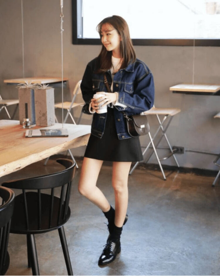 mix đồ với áo khoác jean oversize