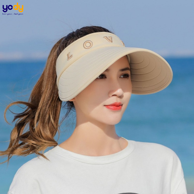 Mũ rộng vành nửa đầu