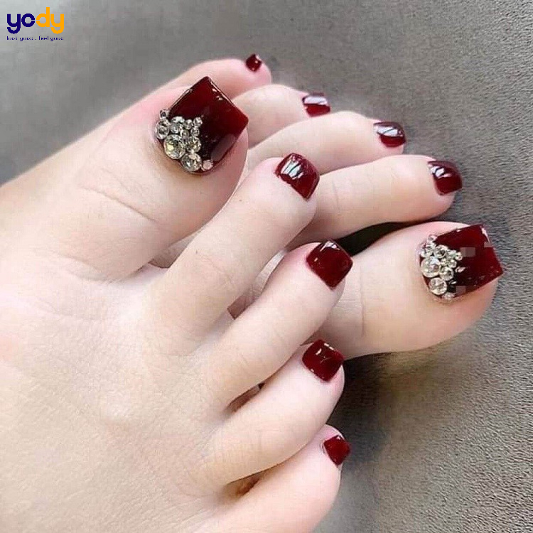 Top 50+ mẫu nail đính đá đẹp lung linh cho nàng tỏa sáng