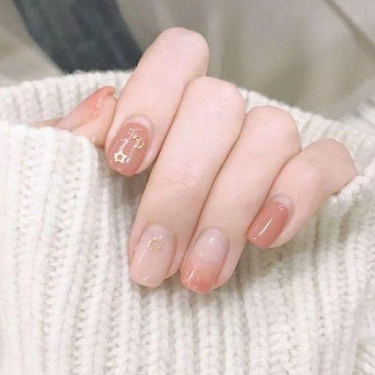 45+ Mẫu Nail Đơn Giản Cho Học Sinh, Sinh Viên Tự Do Thể Hiện Cá Tính