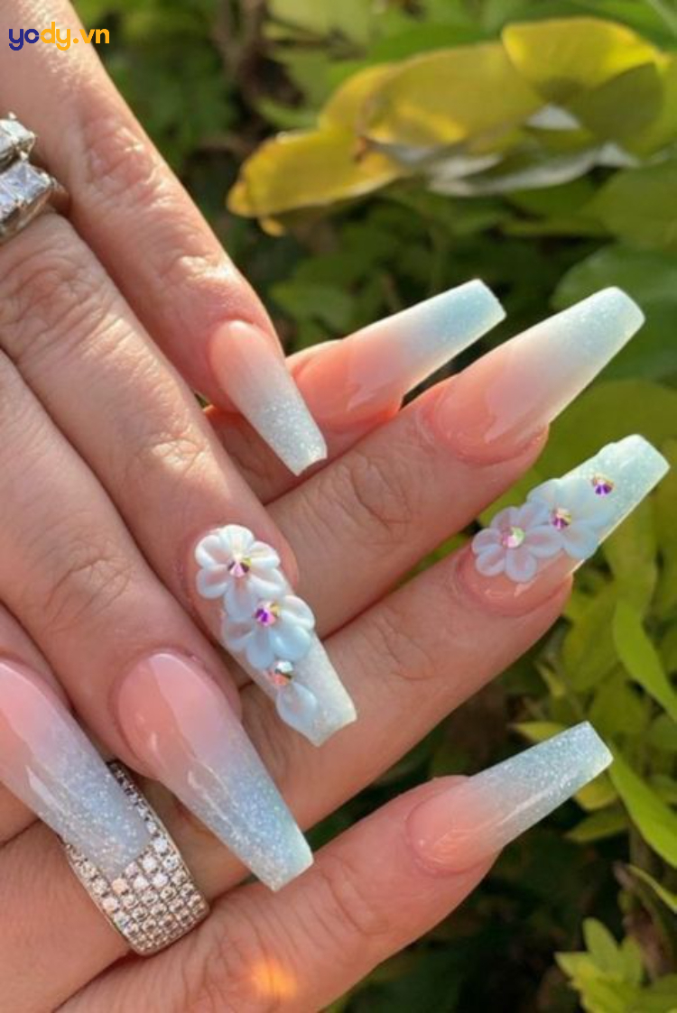 Nail đính hoa khô - xu hướng mới của giới trẻ - Minh Hà Master