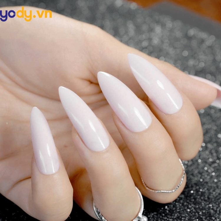 Nail móng nhọn | Móng tay, Vẻ ngoài trang điểm, Ngón tay