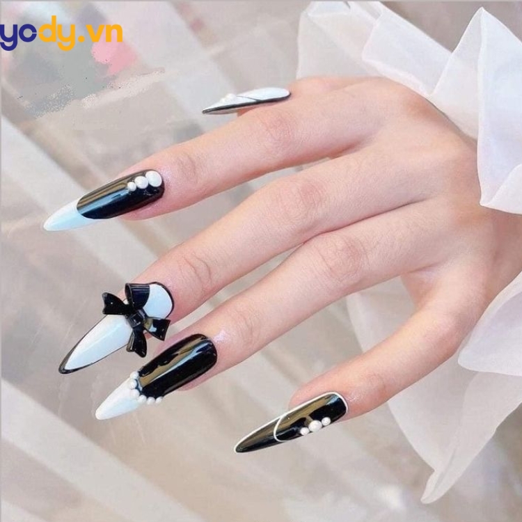 Mẫu nail nhọn QUYẾN RŨ thu hút mọi ánh nhìn cho phái nữ