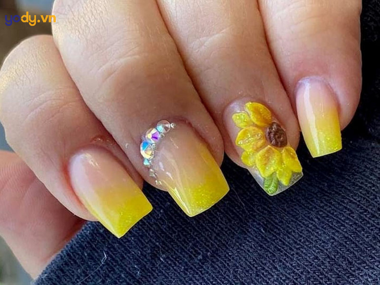 Những mẫu nail màu vàng 