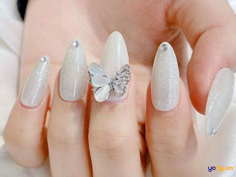 Những mẫu móng tay đính đá đơn giản mà đẹp nail đính đá sang trọng hot  nhất 2023  METAvn