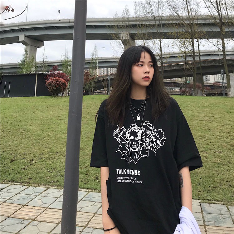 Mẫu áo oversize phù hợp