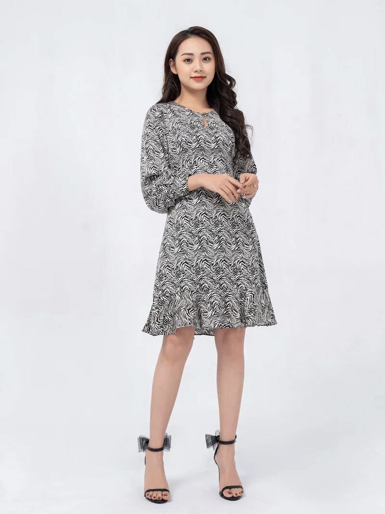 Váy cho nữ gầy