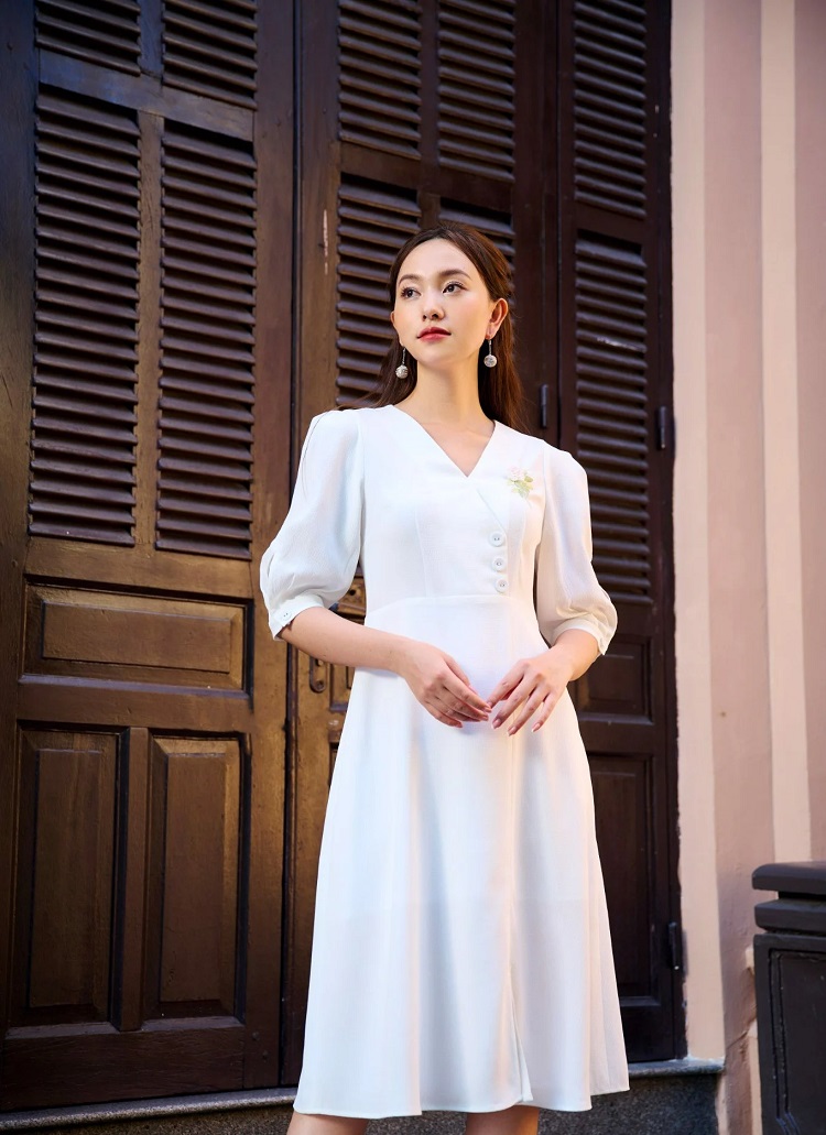 Các thiết kế đầm dài trung niên sang trọng may từ vải lụa cao cấp - Đầm  Quỳnh Anh Luxury Fashion